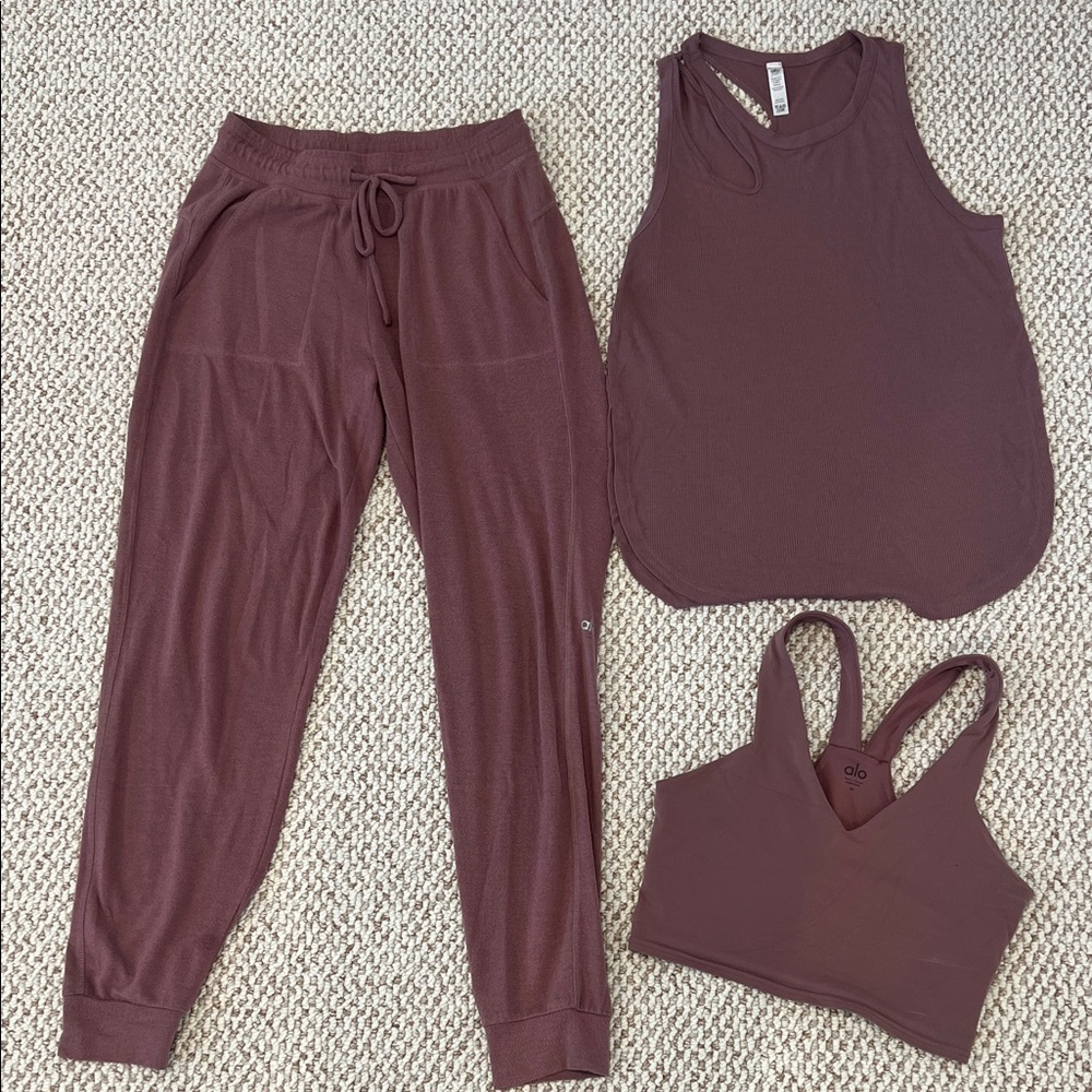 ALO Yoga Dusty Pink Tank, Bra, and Joggers Set